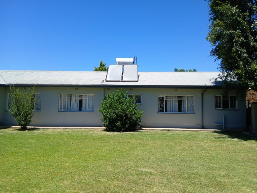 To Let 3 Bedroom Property for Rent in Universitas Free State